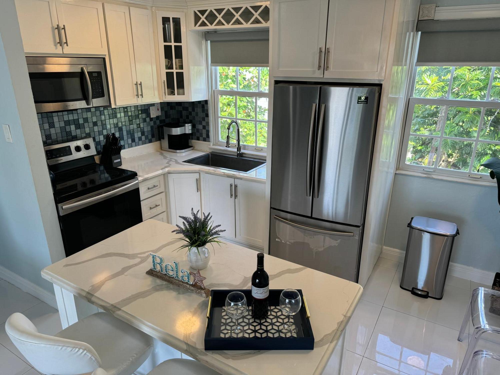 Marriott White Sands, Beachfront Condo At Negril Beach Club Экстерьер фото